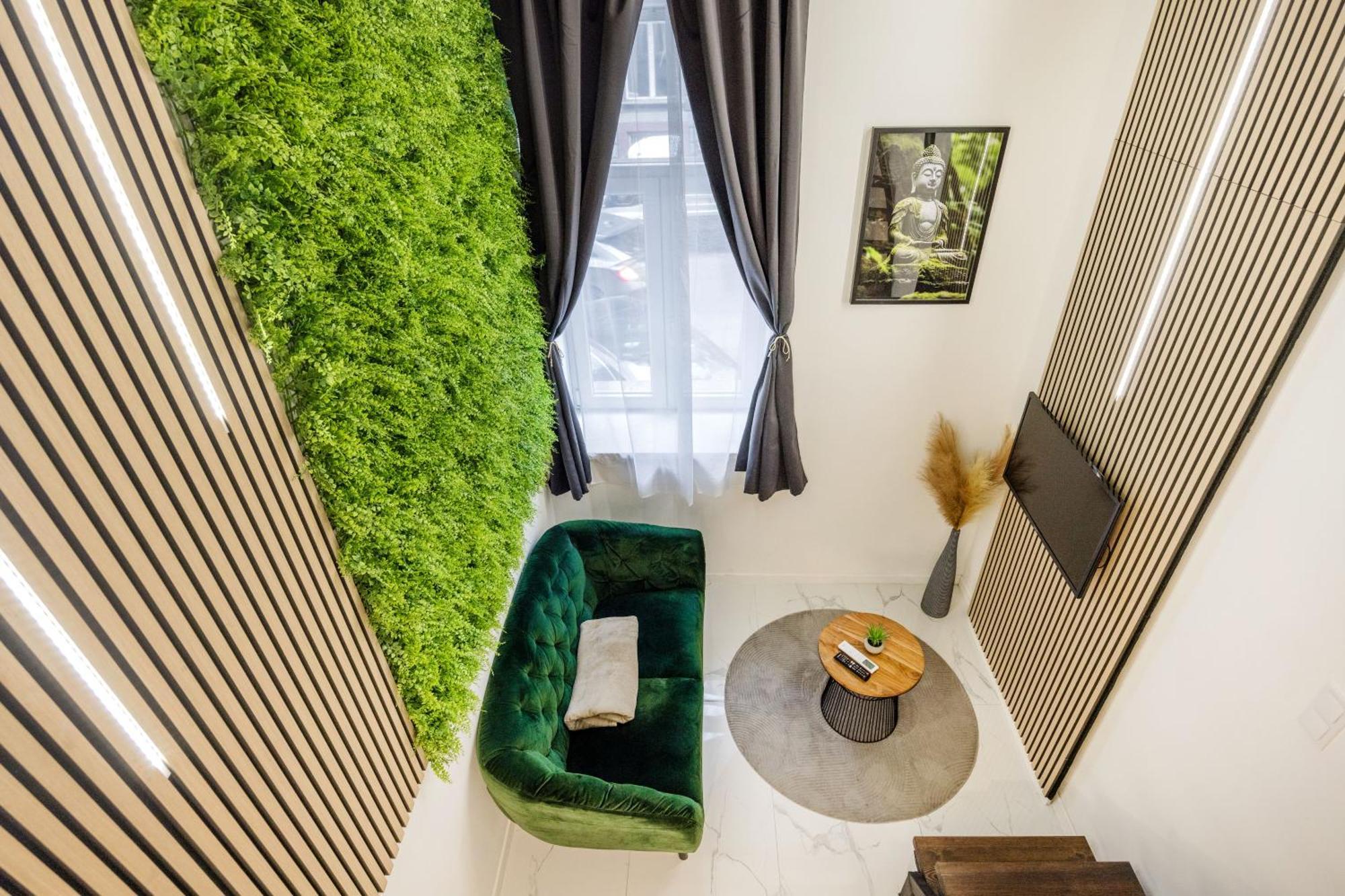 Modern Downtown Oasis Apartment Budapest