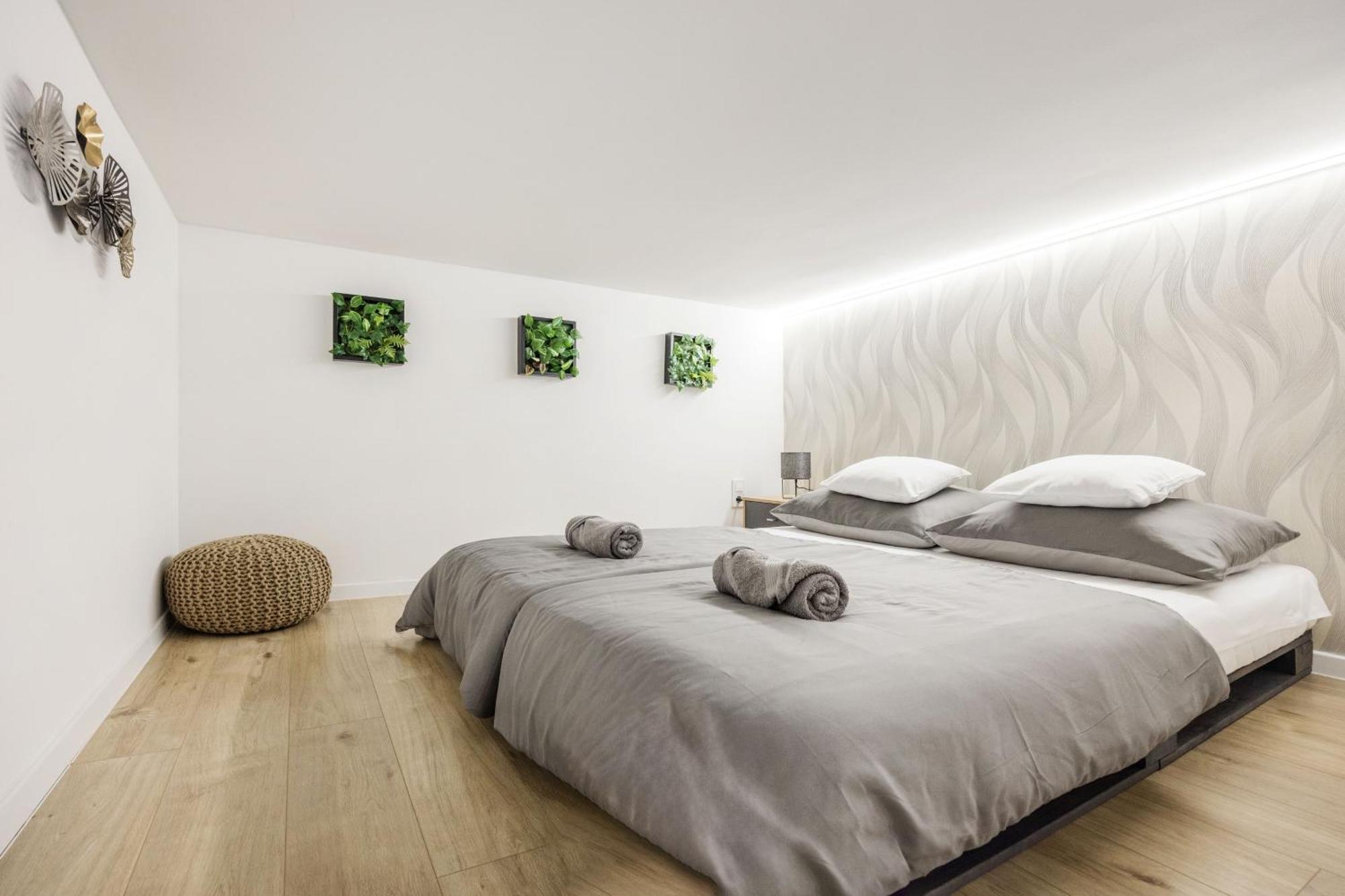 Apartment Modern Downtown Oasis *
